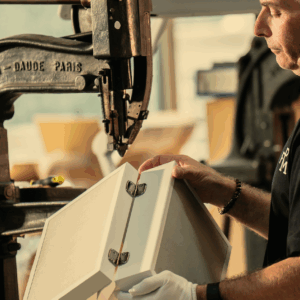 Read more about the article LES FERRURES – LE SENS DU DÉTAIL